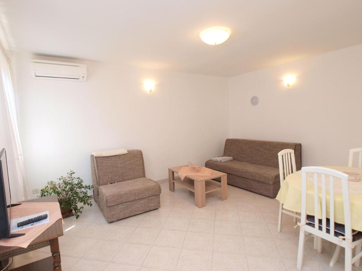 With A Parking Space - 20781 Apartman Rovinj