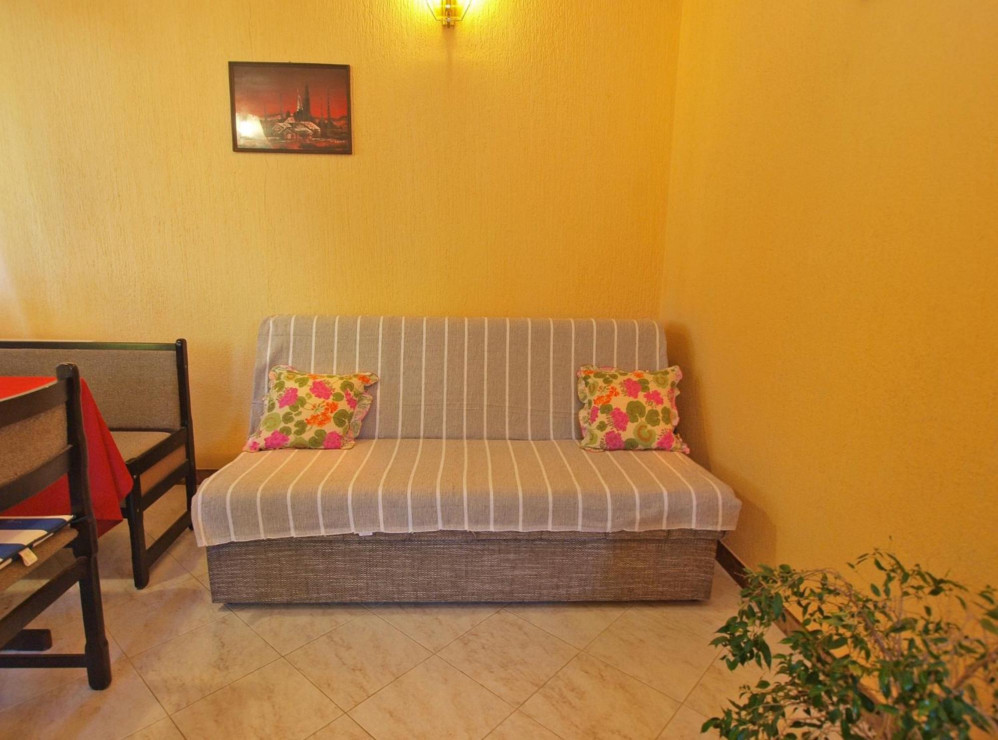 With A Parking Space - 20781 Apartman *